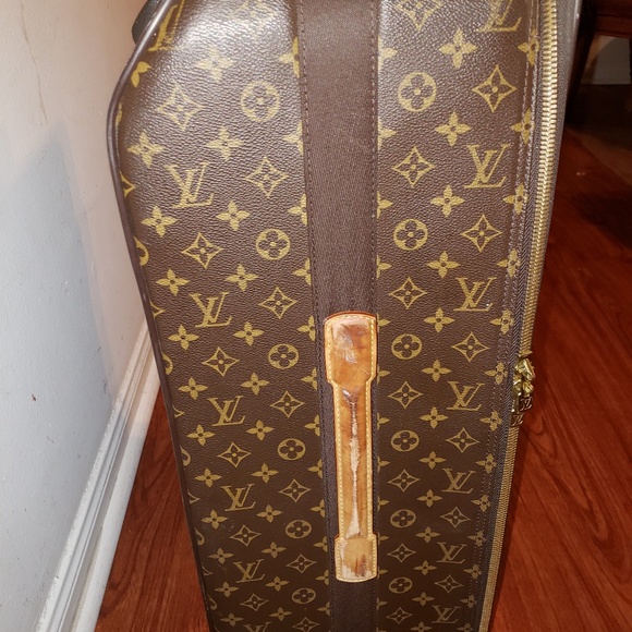 SOLD ON EBAY!! Authentic LV Pegase 70 Vintage - - Picture 3 of 8